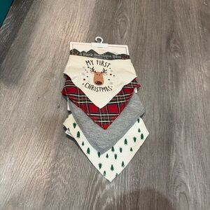 🆕 “My First Christmas” bandana bibs
